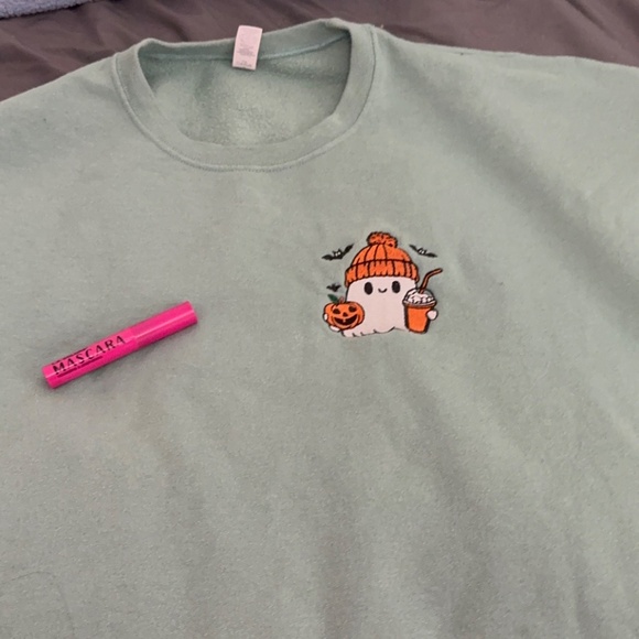 Sweatshirt, mascara - Picture 2 of 3